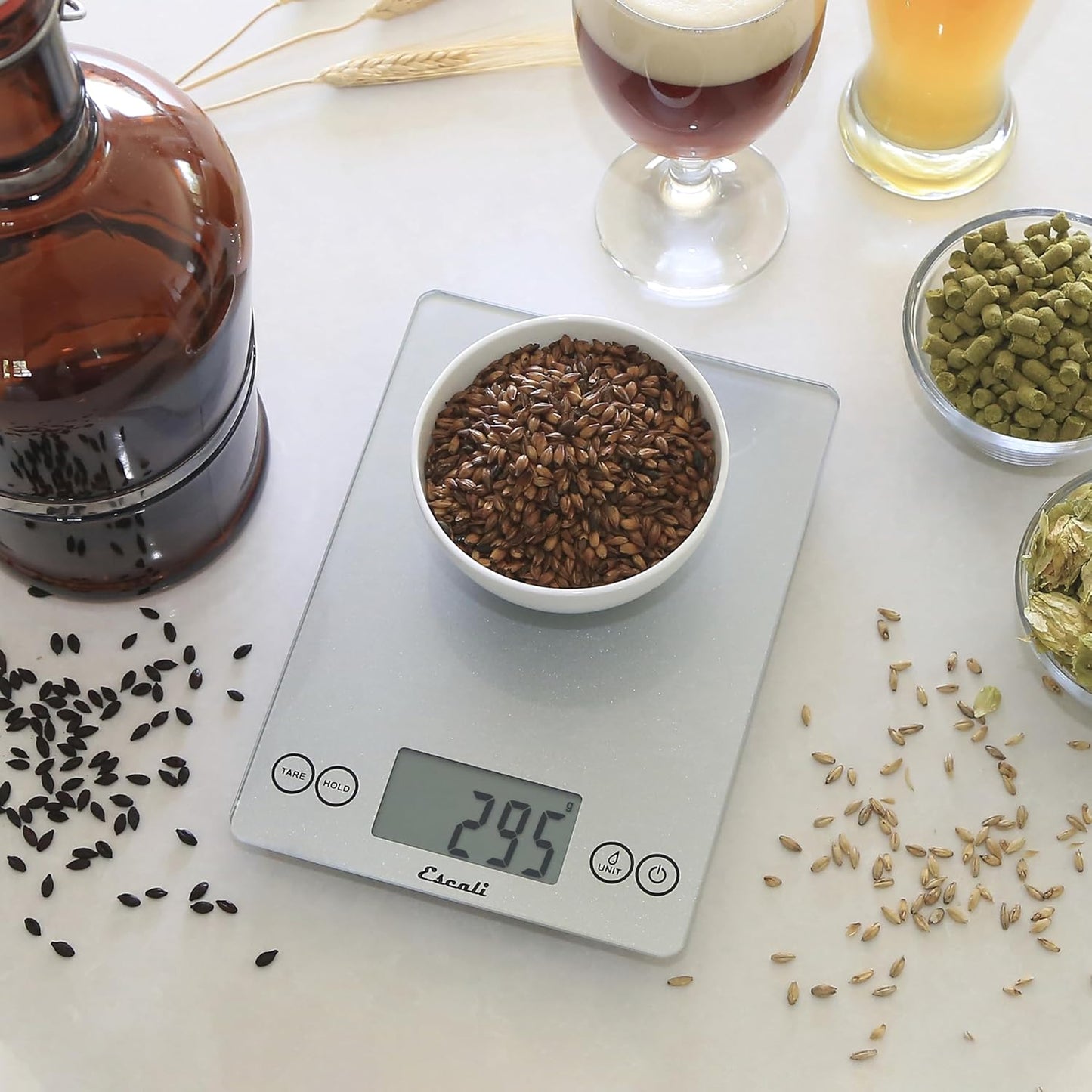 Escali Arti Glass Food Scale Digital Countertop Kitchen, Baking and Cooking Scale with Nutrition and Calorie Counter, 15-Pound Capacity, 9" x 6.5" x .75", Shiny Silver